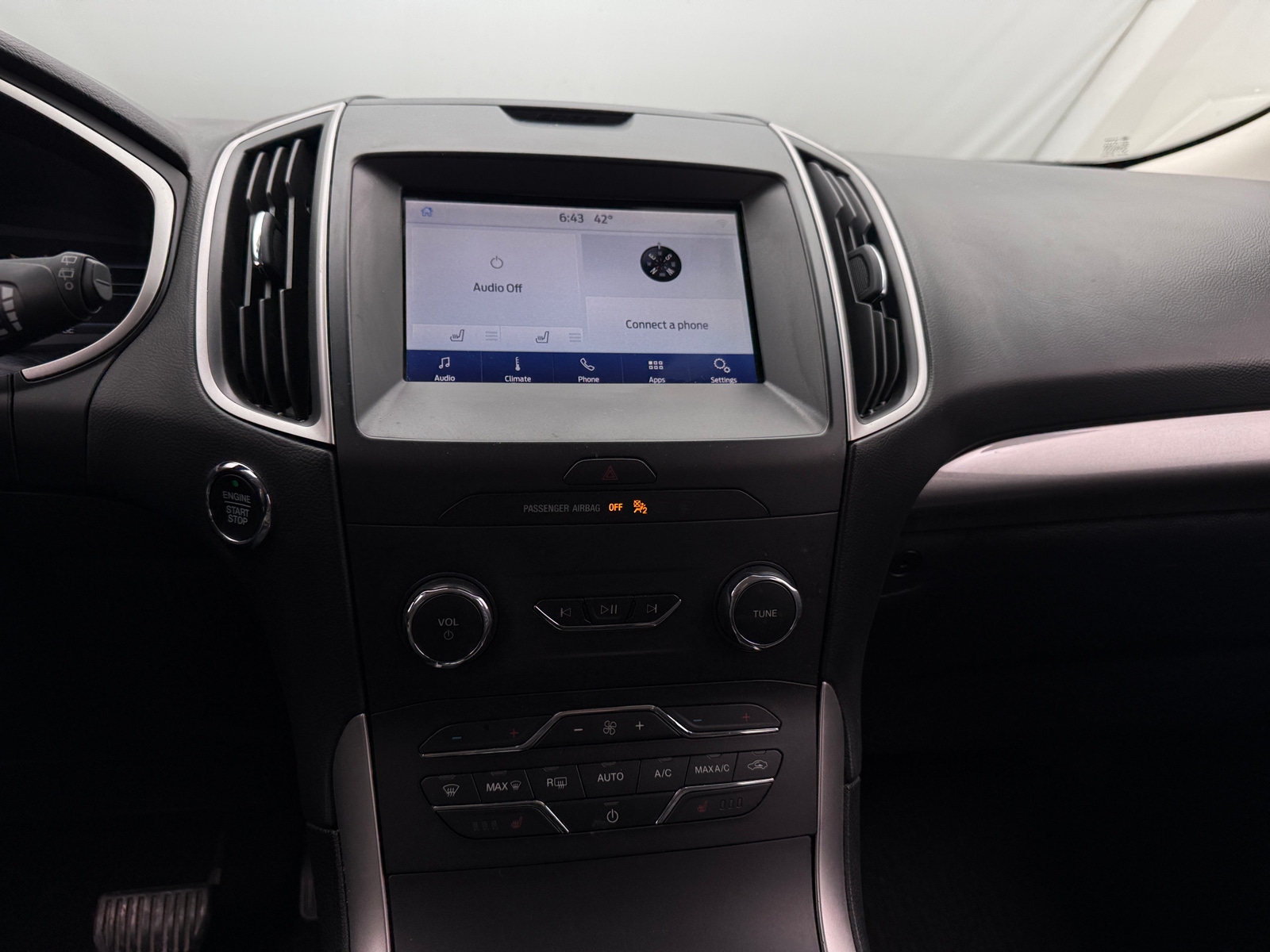 Thumbnail: 2020 Ford Edge - 3