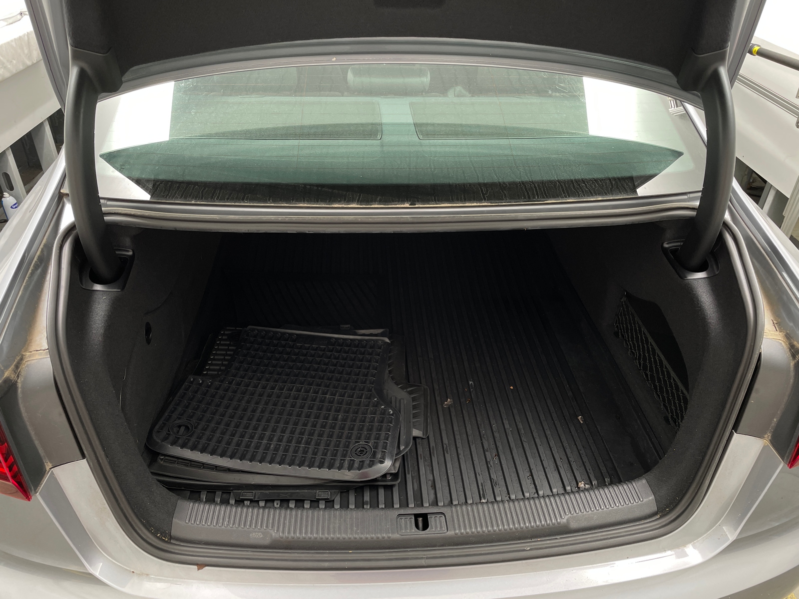 Thumbnail: 2016 Audi A6 - 6