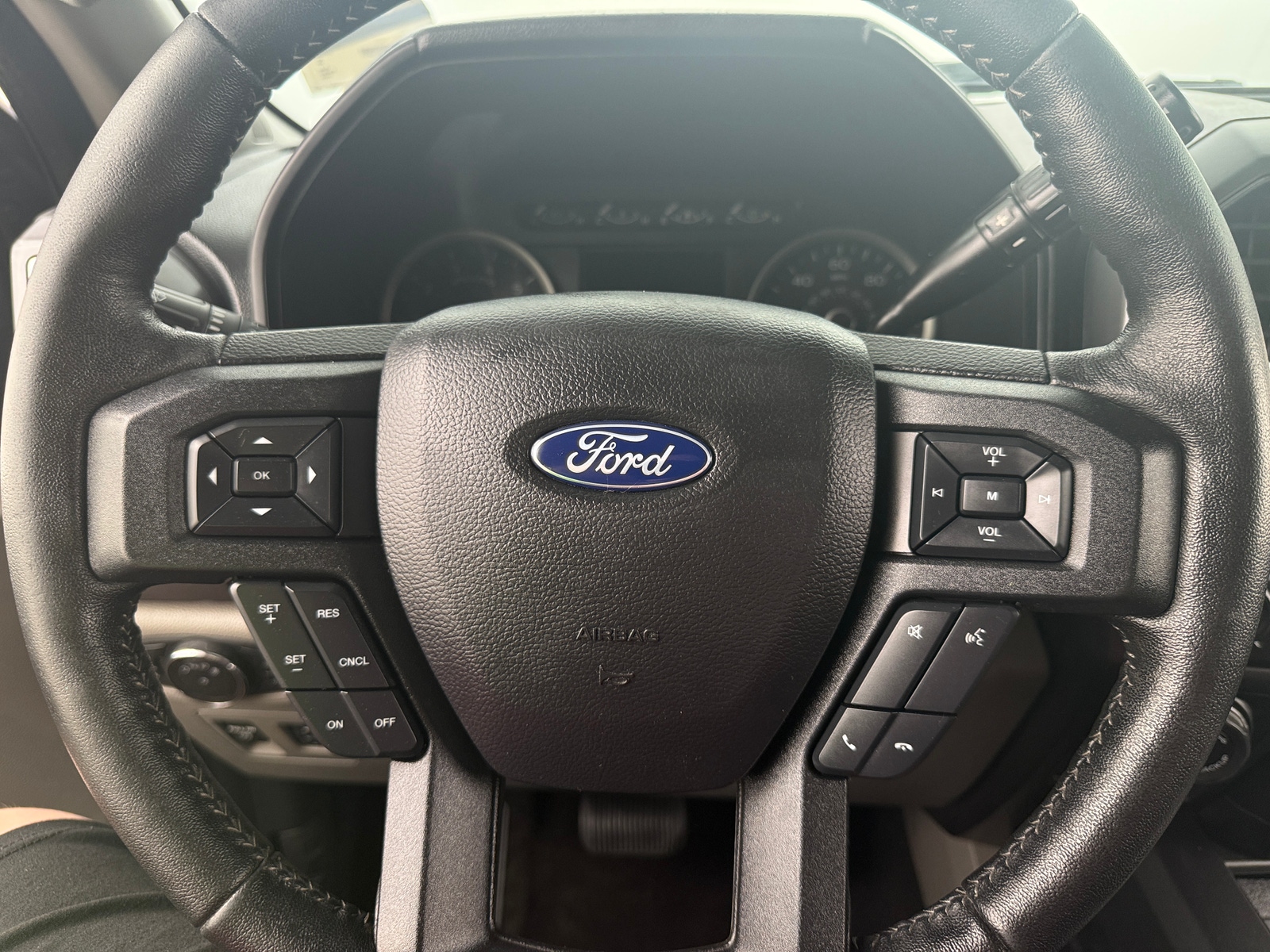 Thumbnail: 2020 Ford Econoline - 5