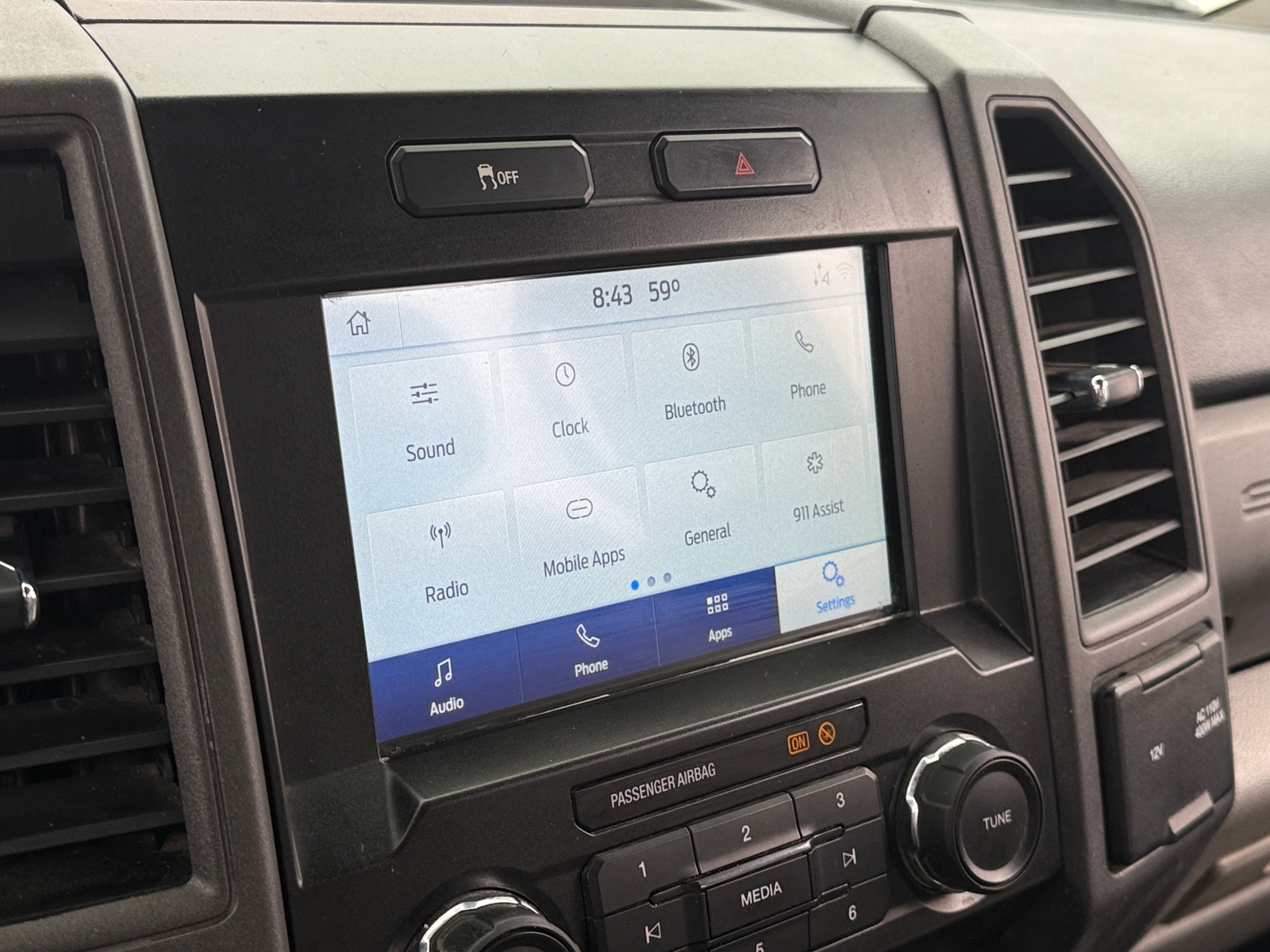 Thumbnail: 2020 Ford Econoline - 4