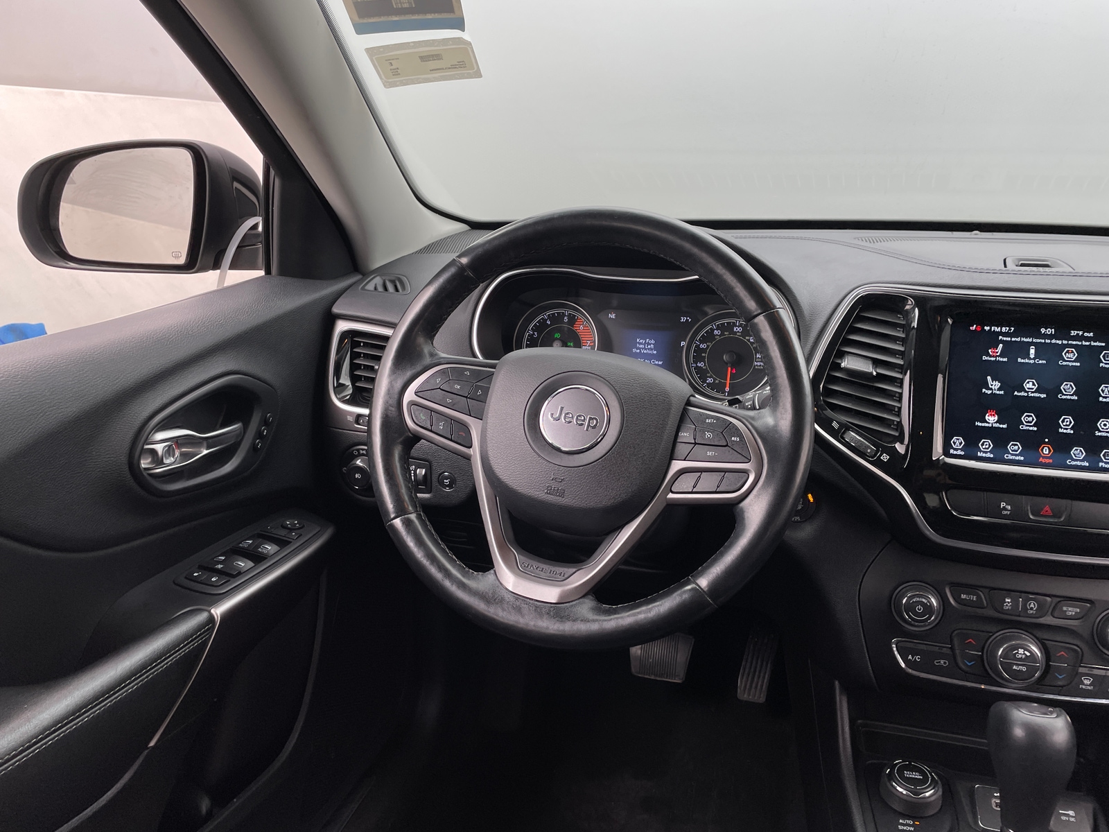 Thumbnail: 2020 Jeep Cherokee - 4