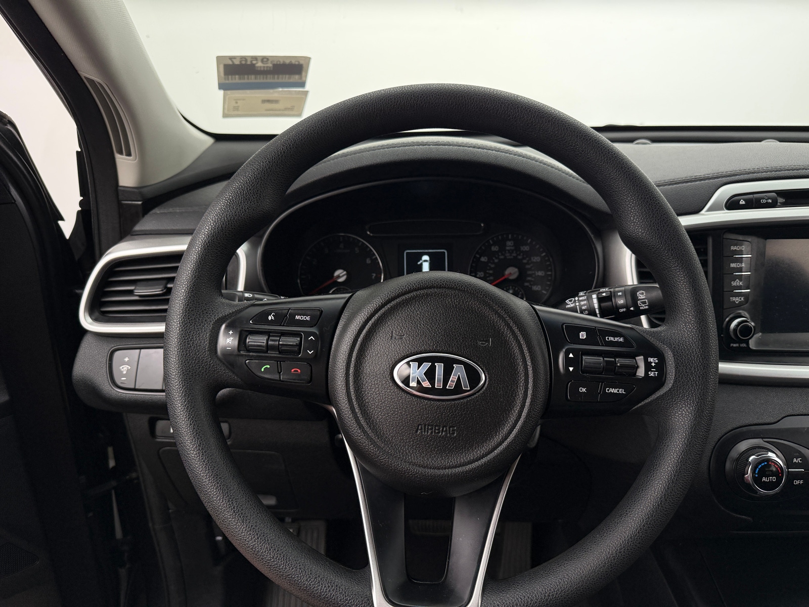 Thumbnail: 2018 Kia Sorento - 5