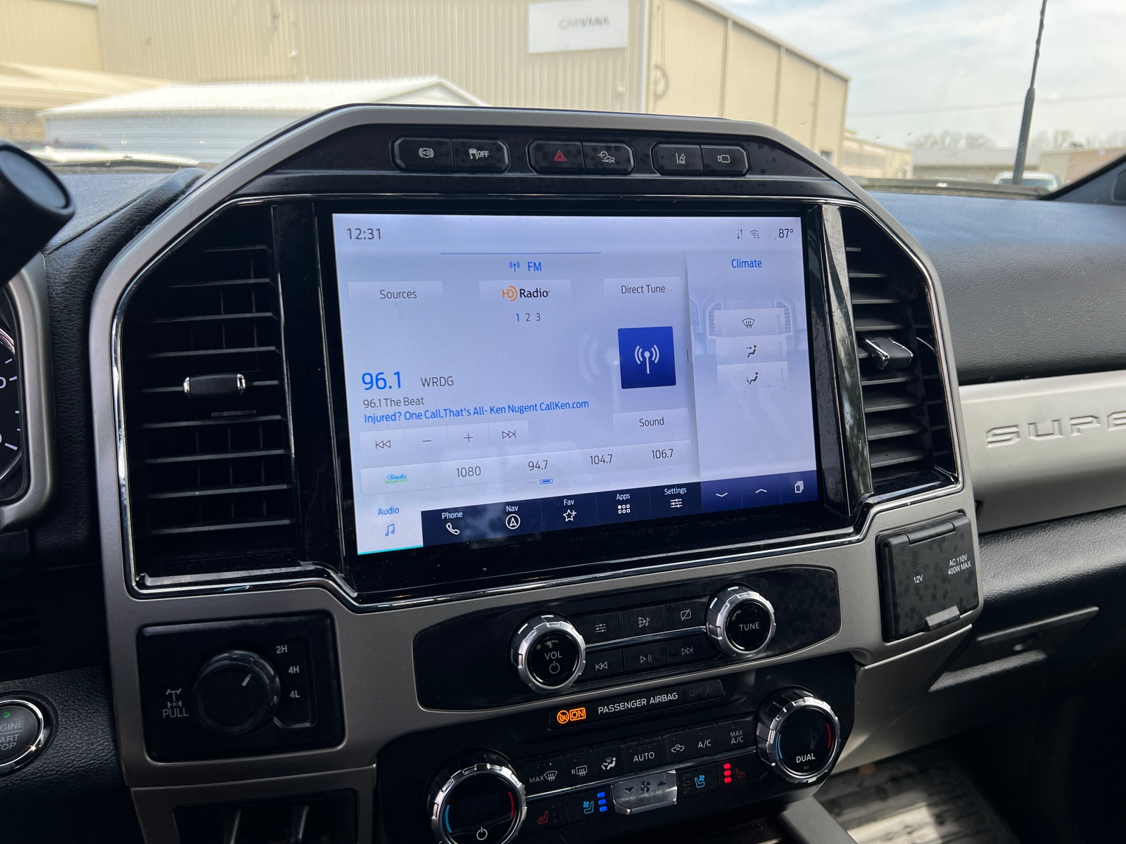 Thumbnail: 2022 Ford Econoline - 3