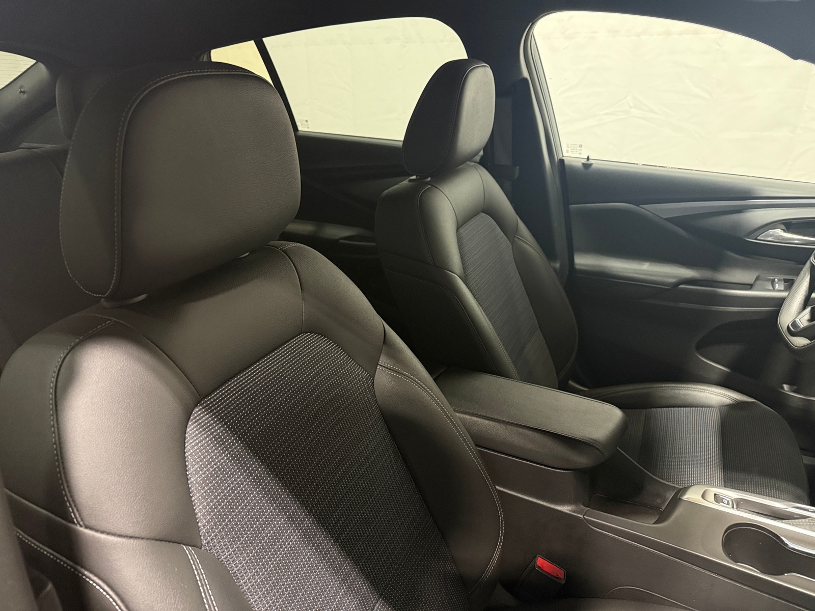 Thumbnail: 2025 Buick Envista - 2