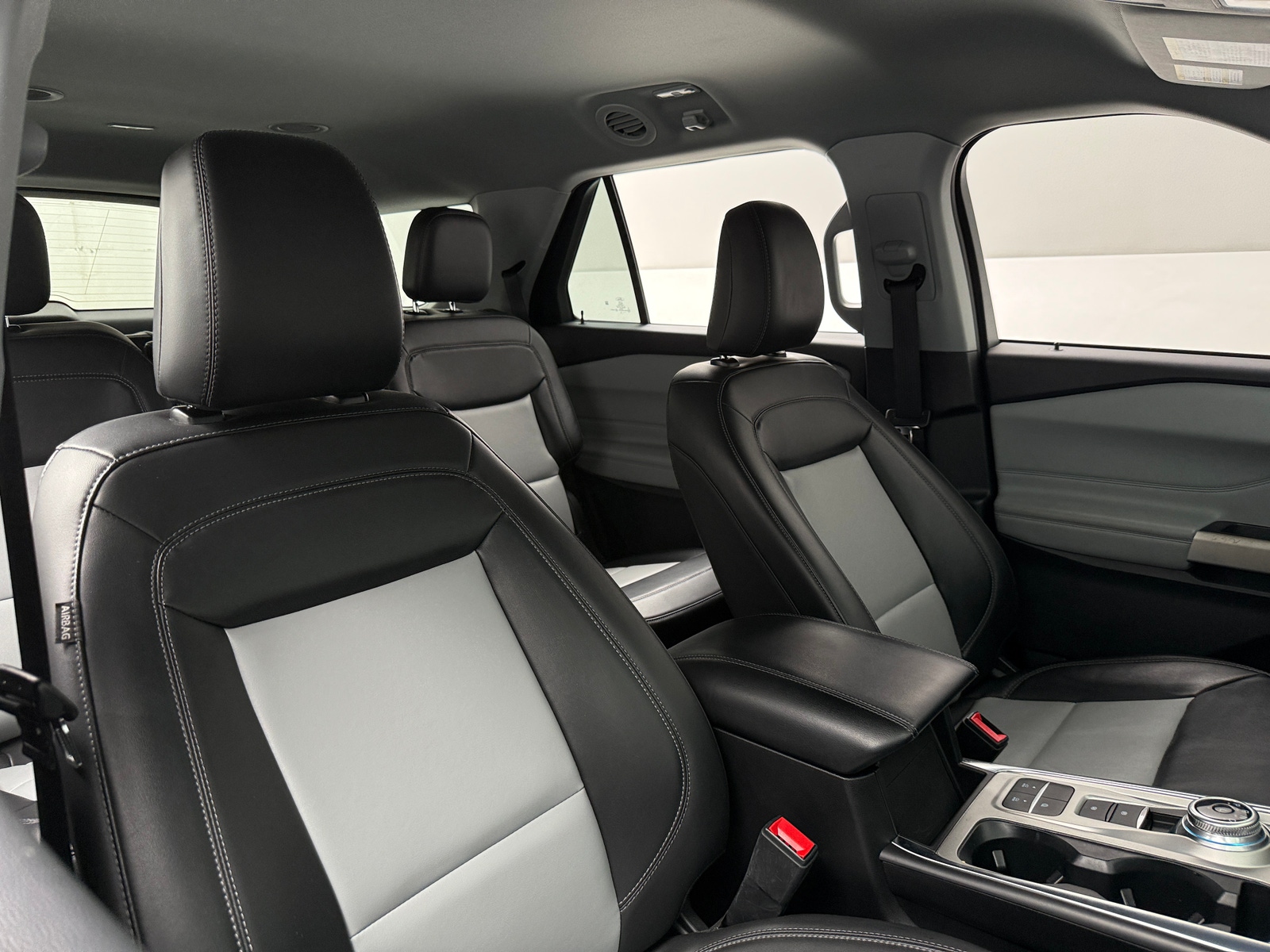 Thumbnail: 2022 Ford Explorer - 2