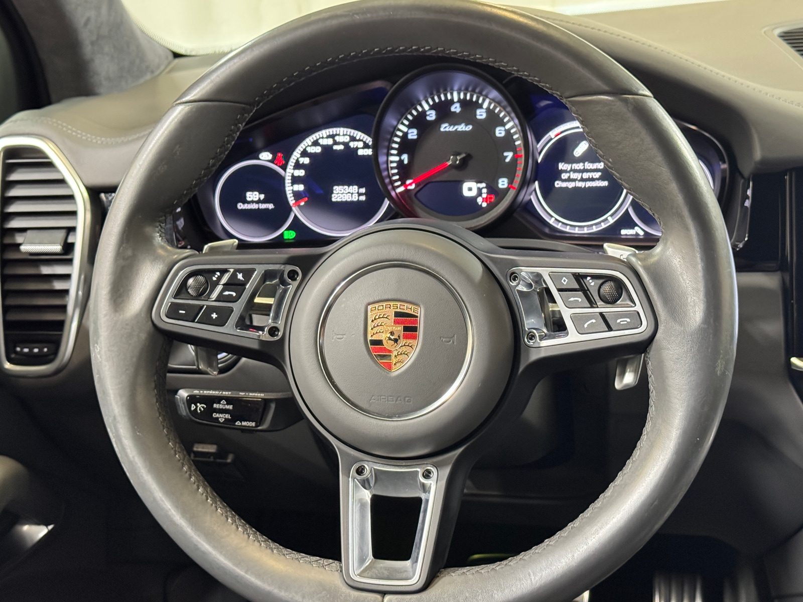 Thumbnail: 2019 Porsche Cayenne - 4