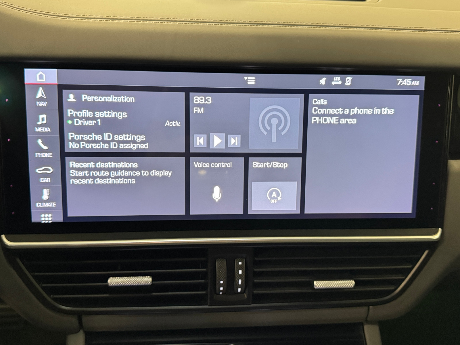 Thumbnail: 2019 Porsche Cayenne - 3