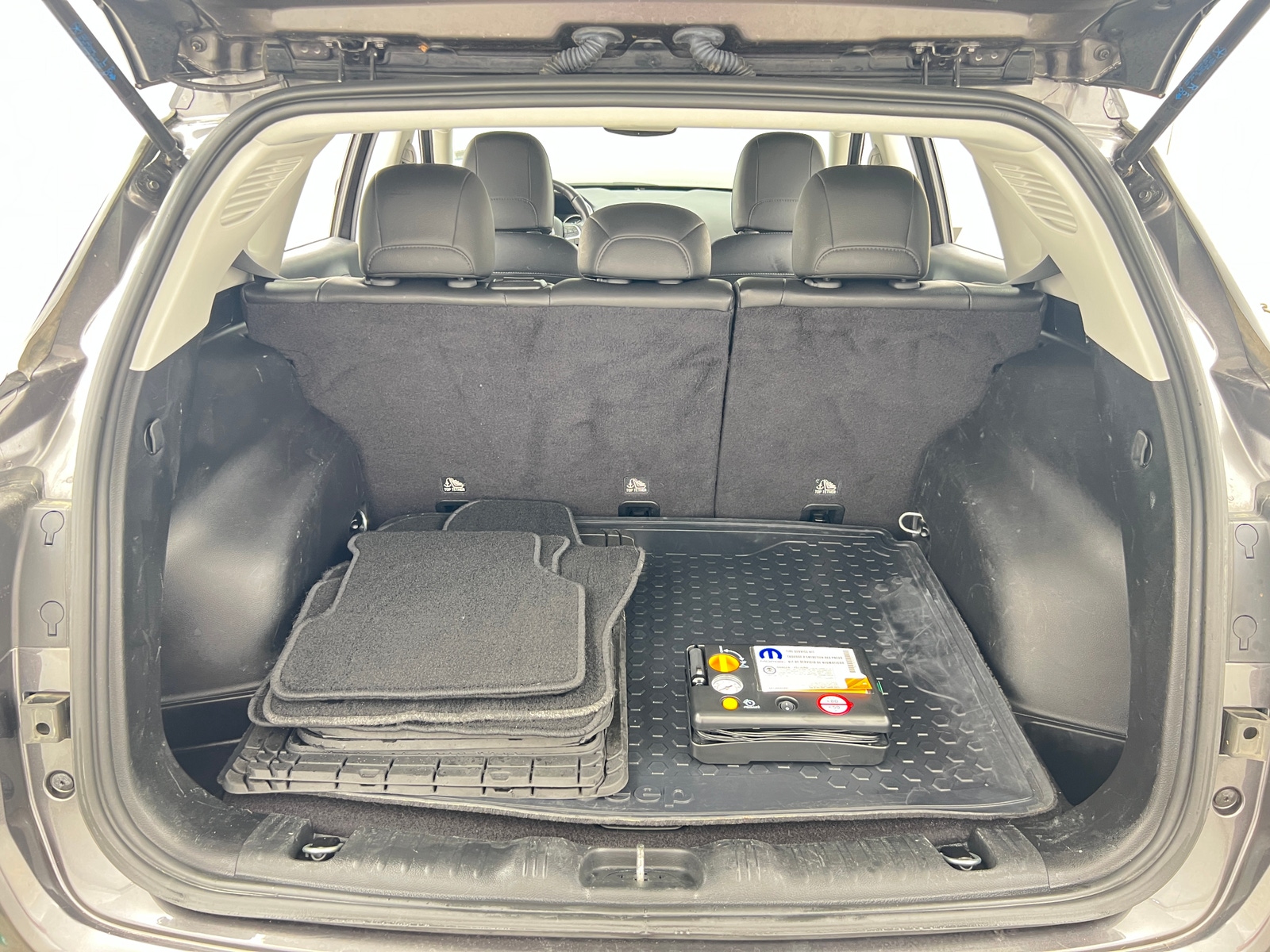 Thumbnail: 2019 Jeep Compass - 6