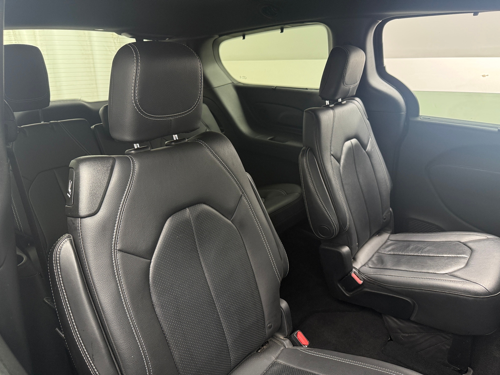 Thumbnail: 2019 Chrysler Pacifica - 5