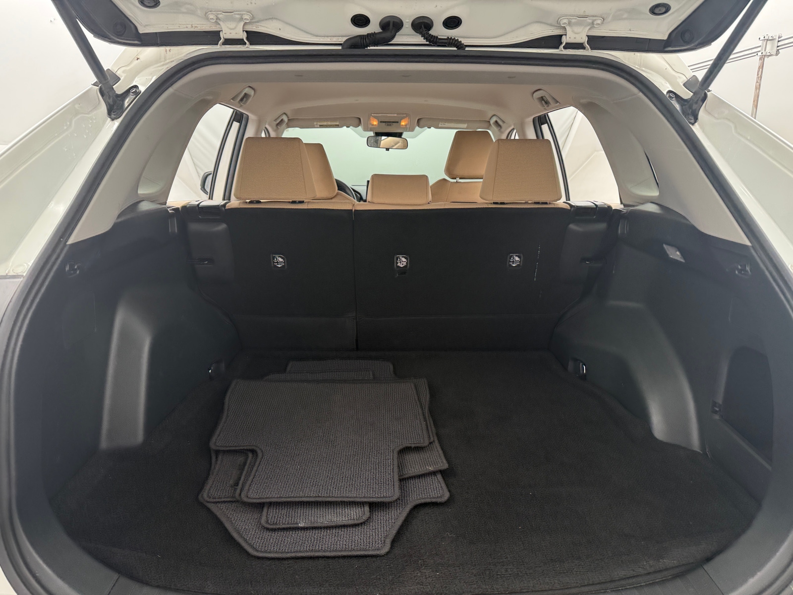 Thumbnail: 2020 Toyota RAV4 - 7