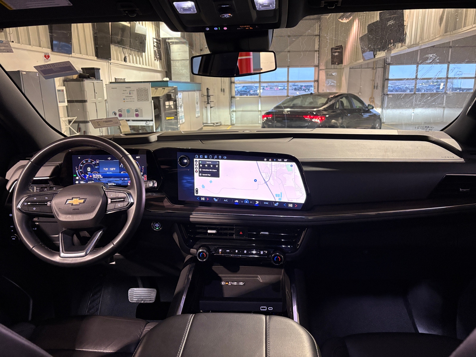 Thumbnail: 2025 Chevrolet Tahoe - 2