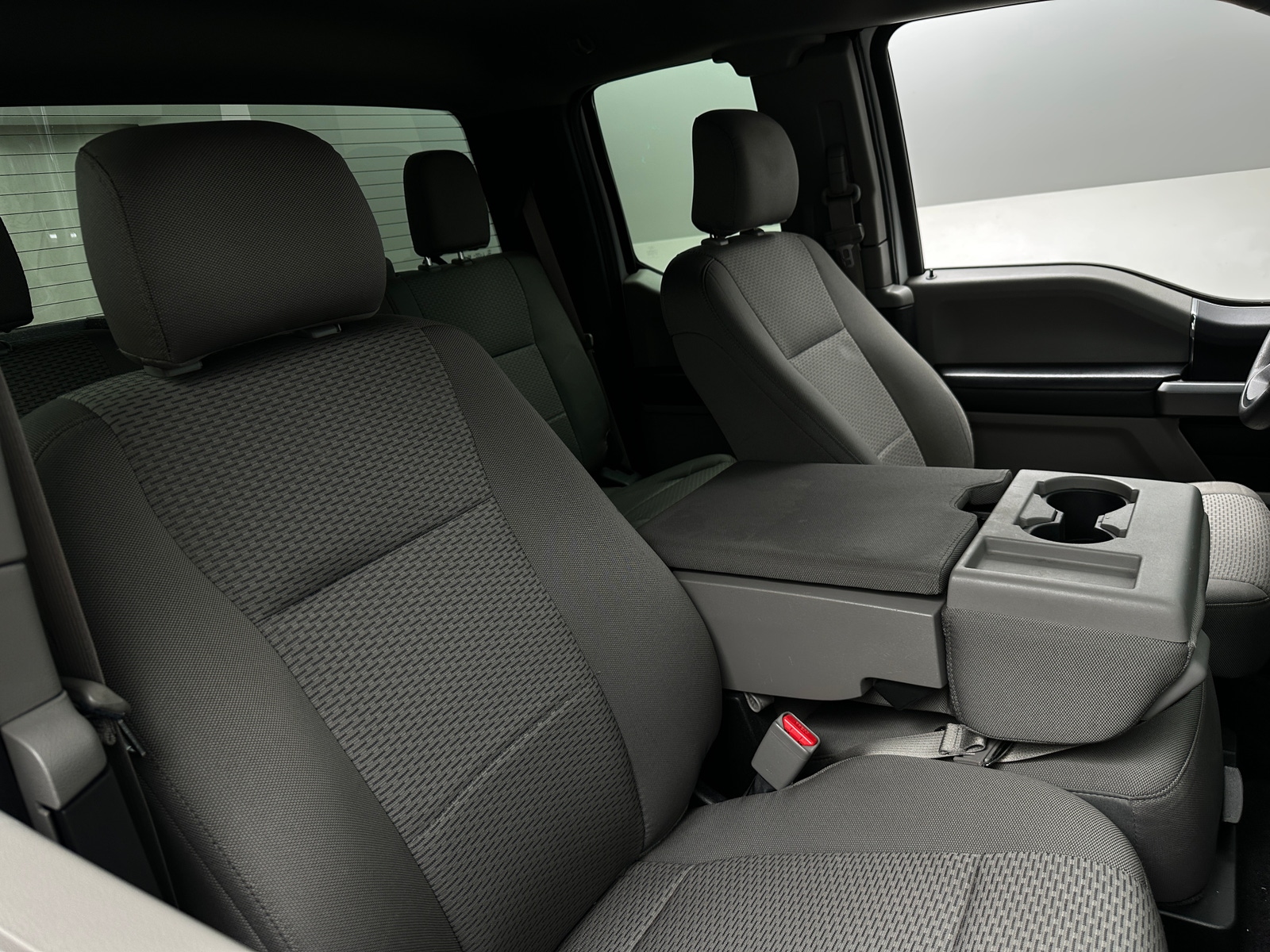 Thumbnail: 2016 Ford Econoline - 2