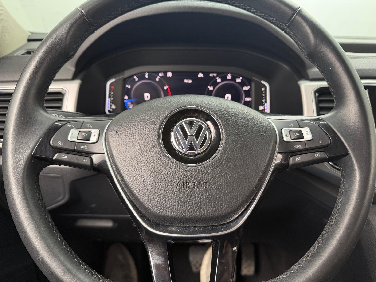 Thumbnail: 2019 Volkswagen Atlas - 4