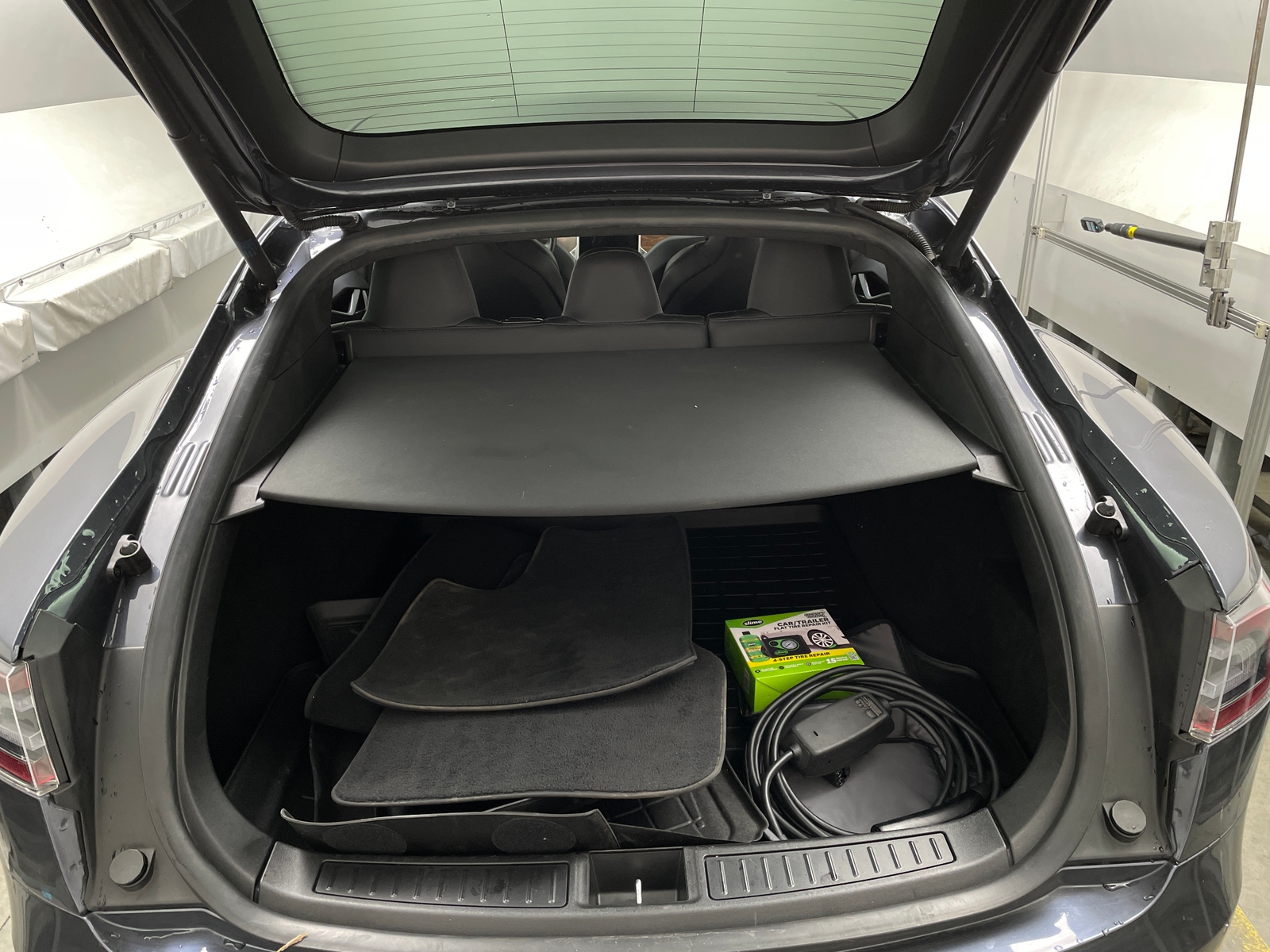 Thumbnail: 2020 Tesla Model S - 6