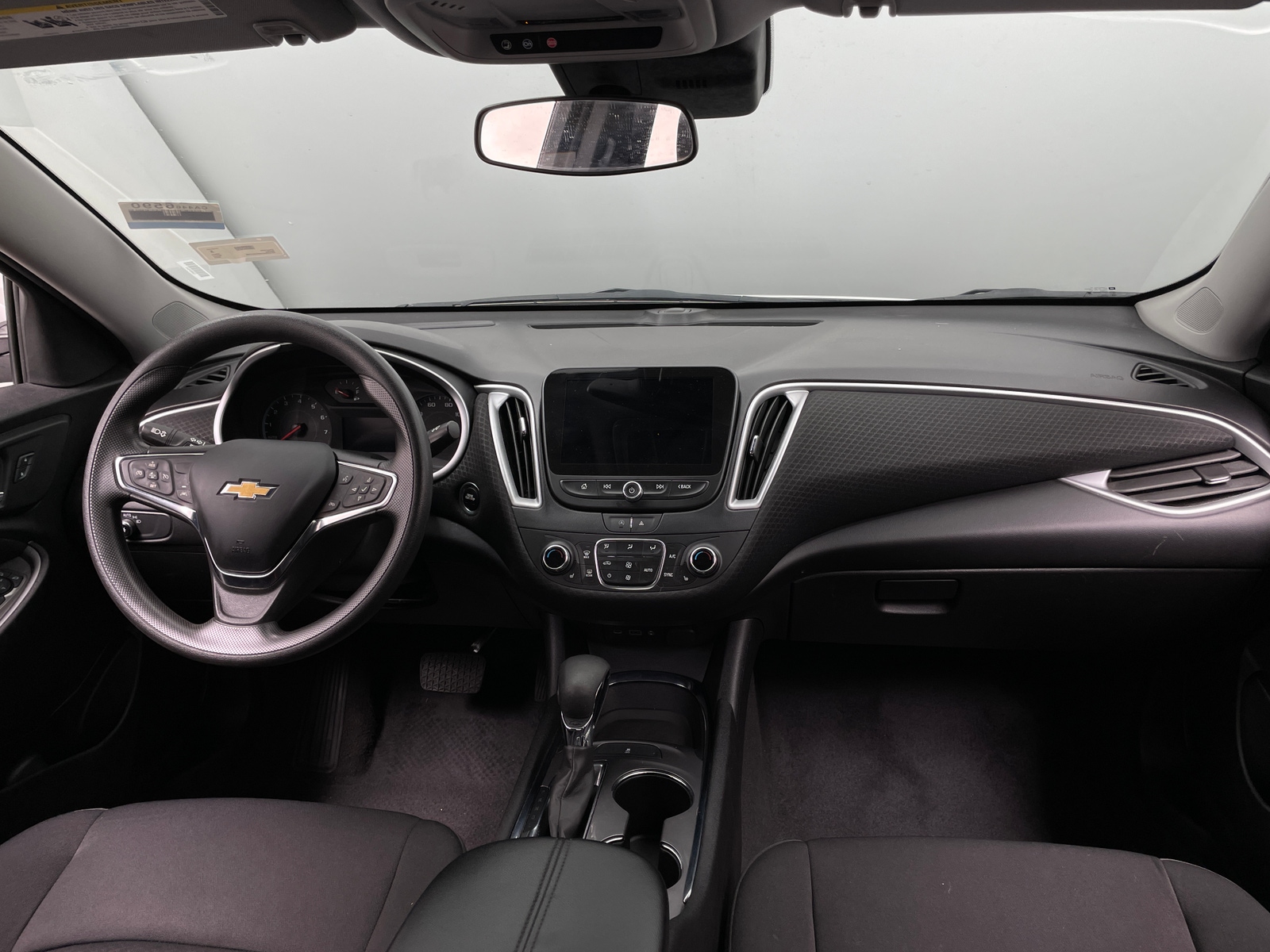 Thumbnail: 2023 Chevrolet Malibu - 3