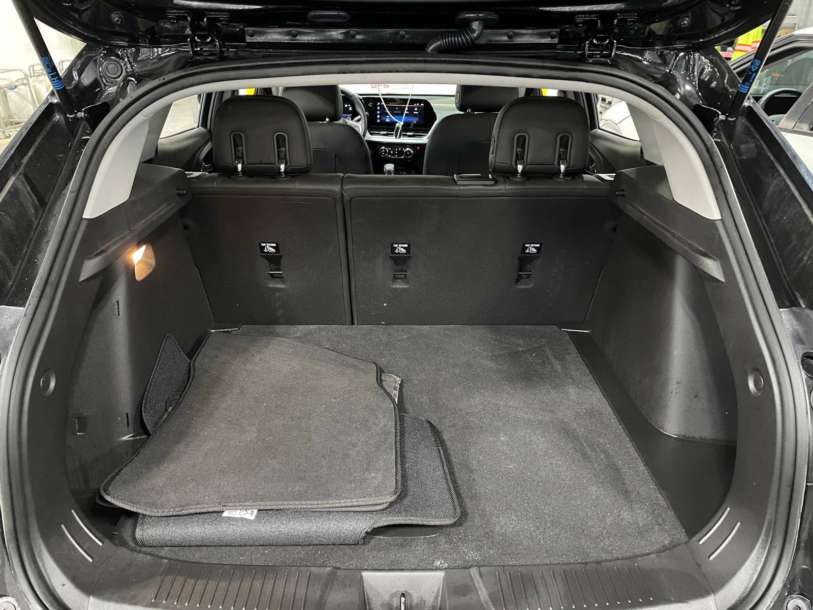 Thumbnail: 2025 Chevrolet Trax - 7