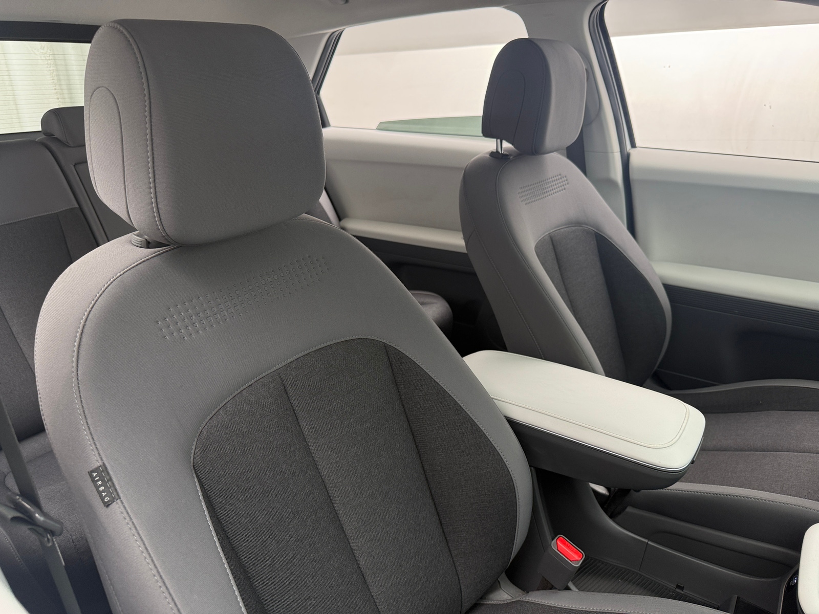 Thumbnail: 2022 Hyundai Ioniq 5 - 2