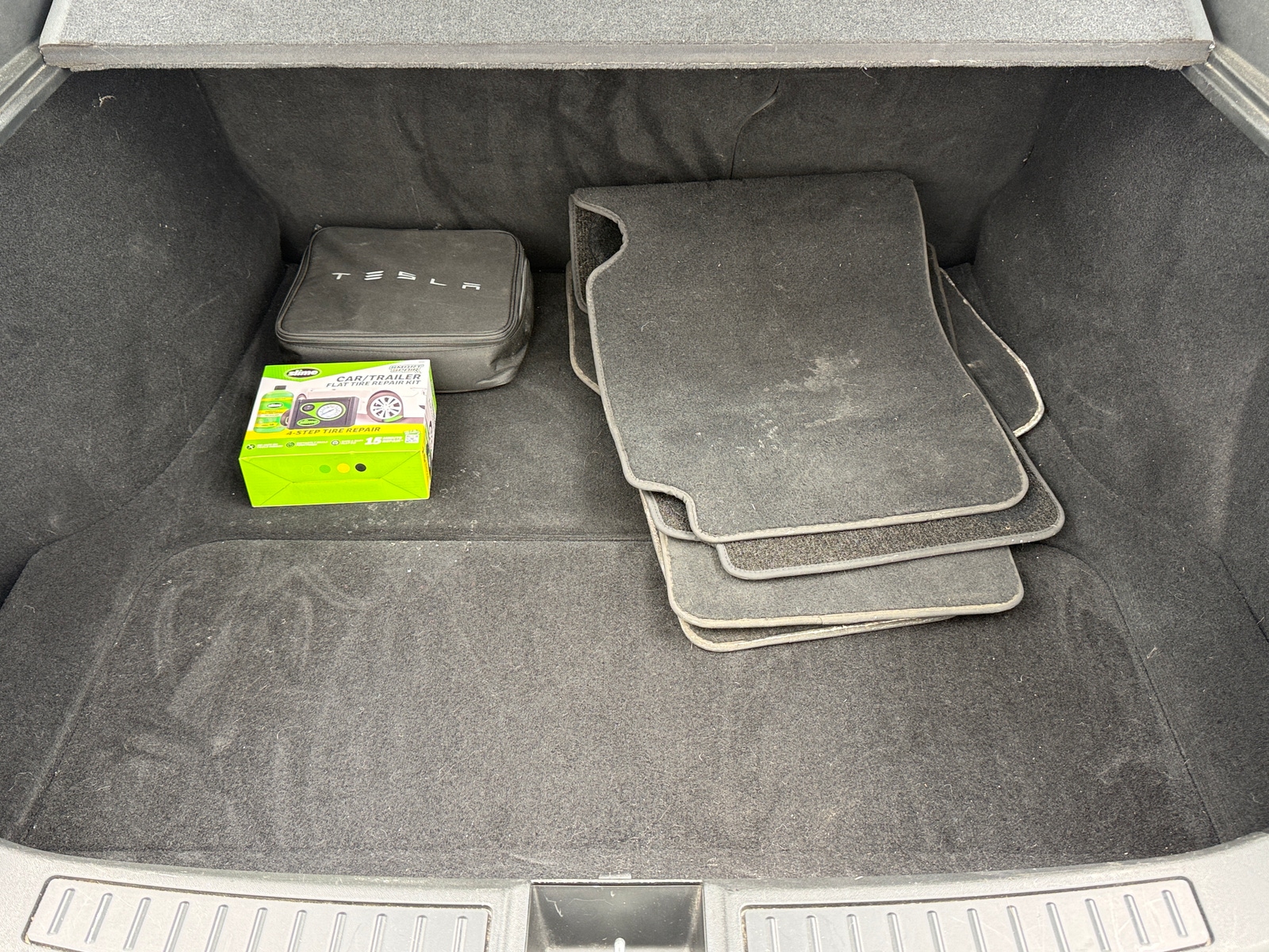 Thumbnail: 2016 Tesla Model S - 6