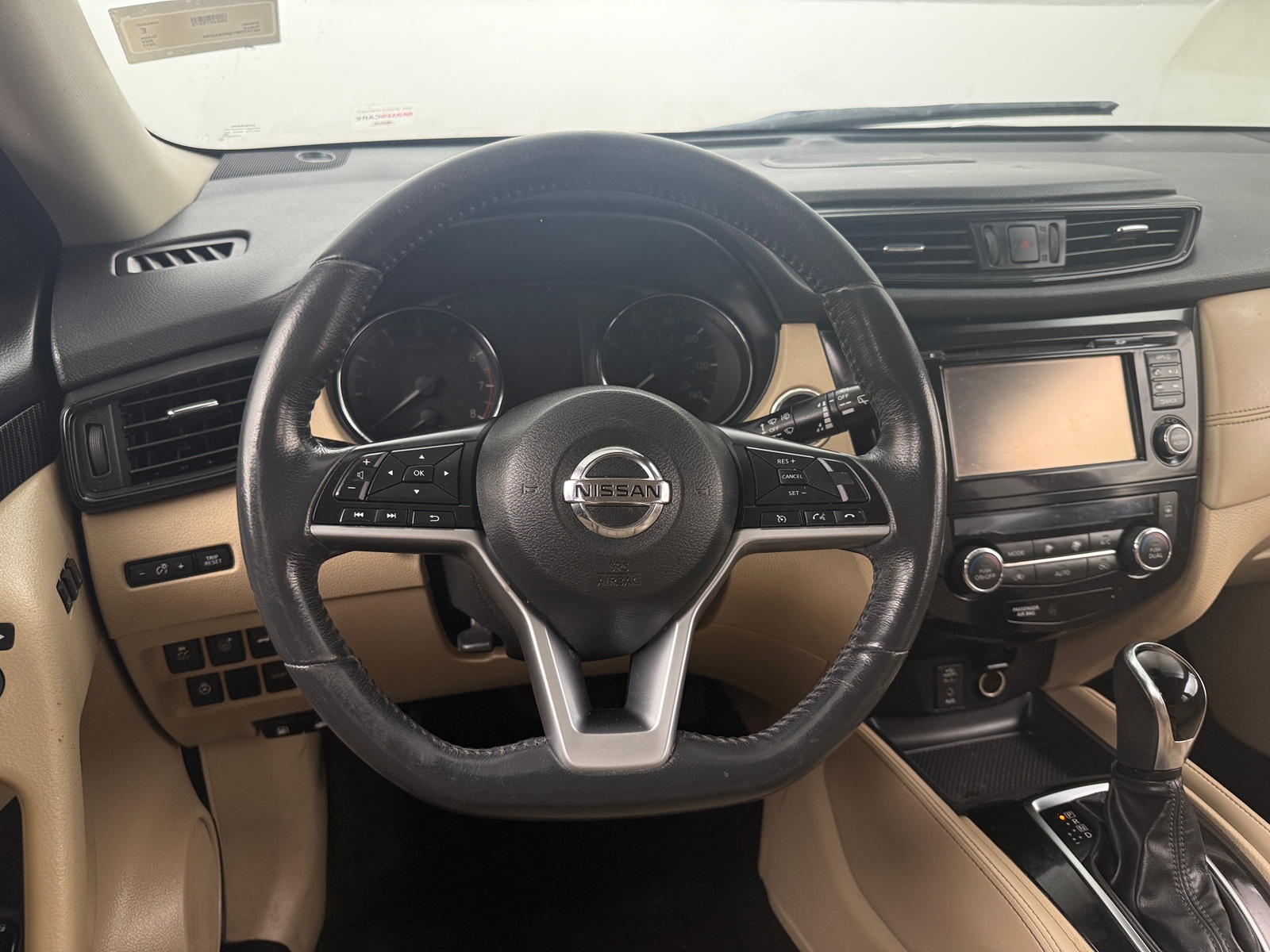 Thumbnail: 2017 Nissan Rogue - 4