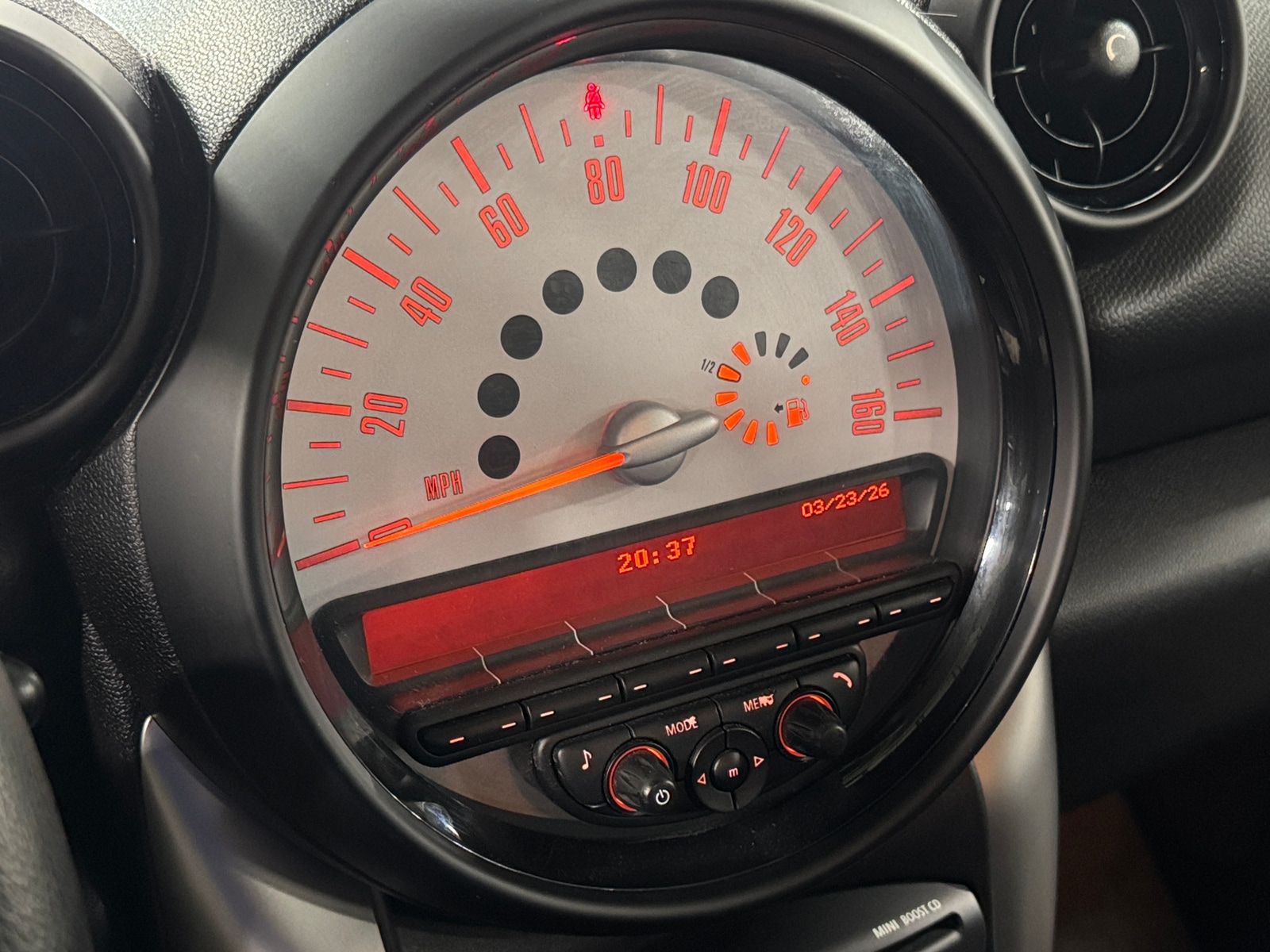 Thumbnail: 2014 MINI Cooper Countryman - 3