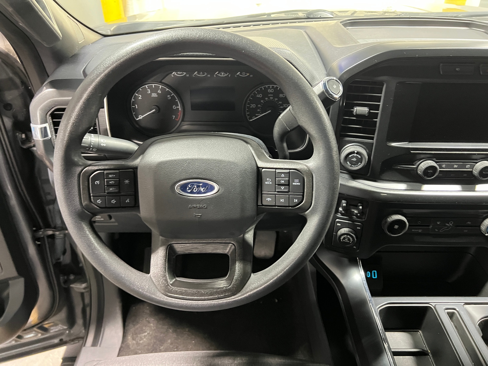 Thumbnail: 2022 Ford Econoline - 5