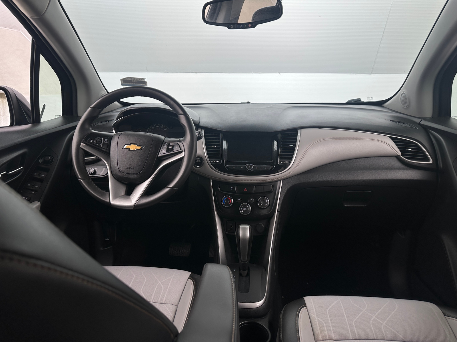 Thumbnail: 2021 Chevrolet Trax - 3