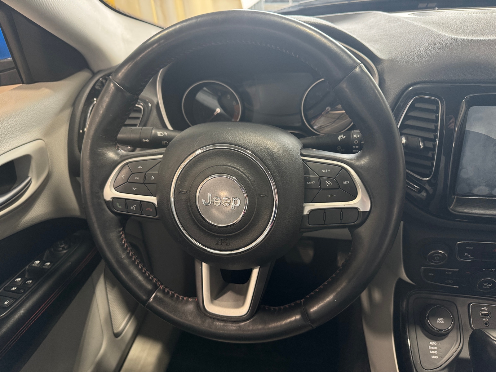 Thumbnail: 2017 Jeep Compass - 4