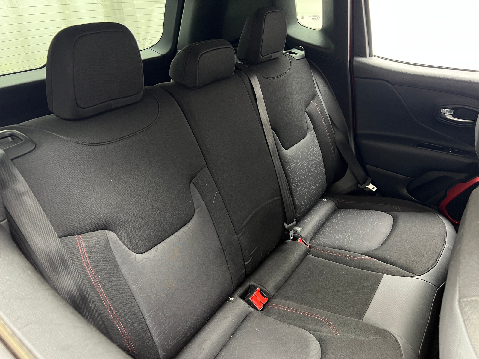 Thumbnail: 2018 Jeep Renegade - 6