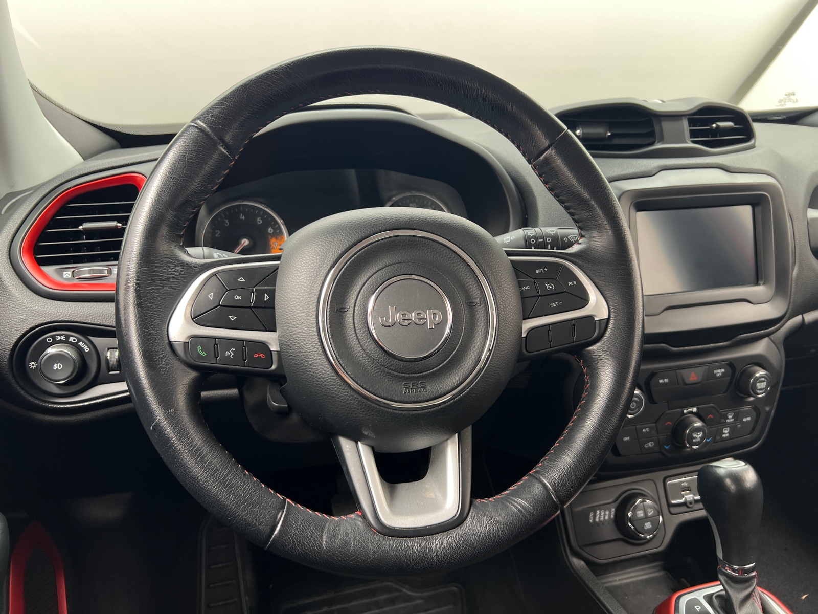 Thumbnail: 2018 Jeep Renegade - 5