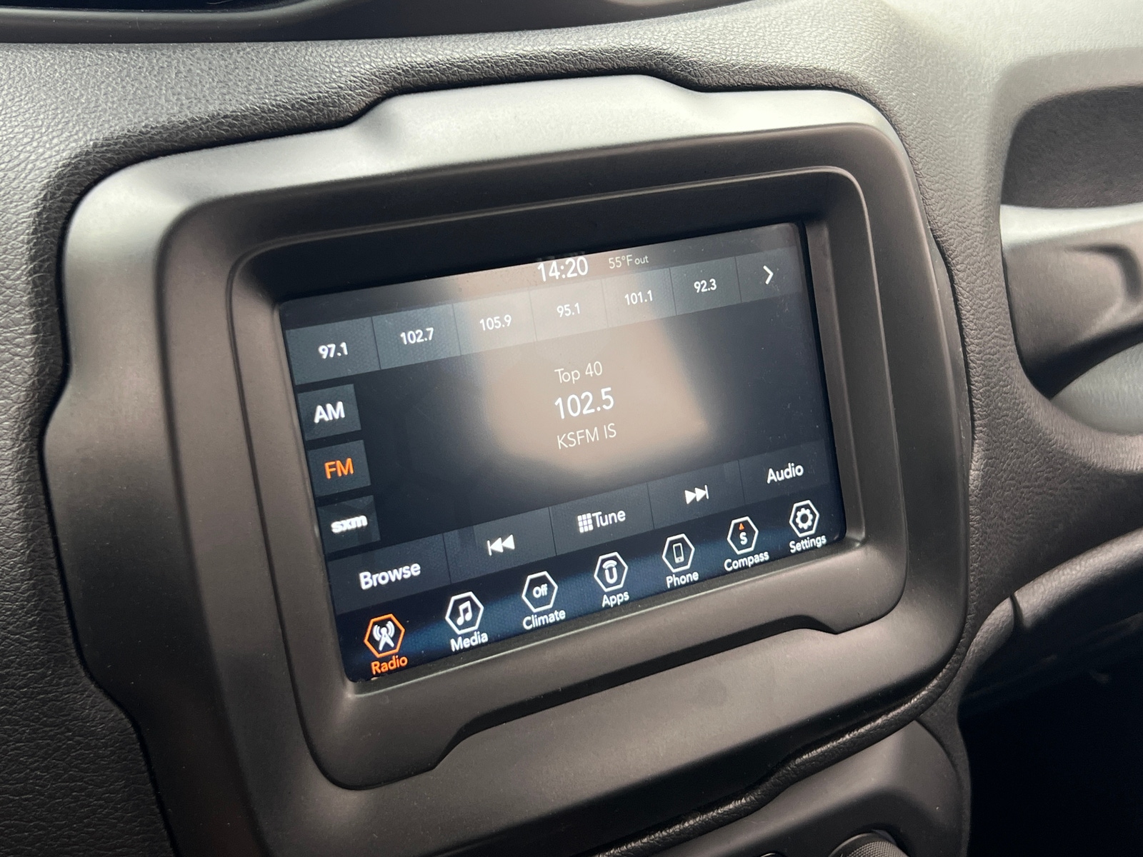 Thumbnail: 2018 Jeep Renegade - 4