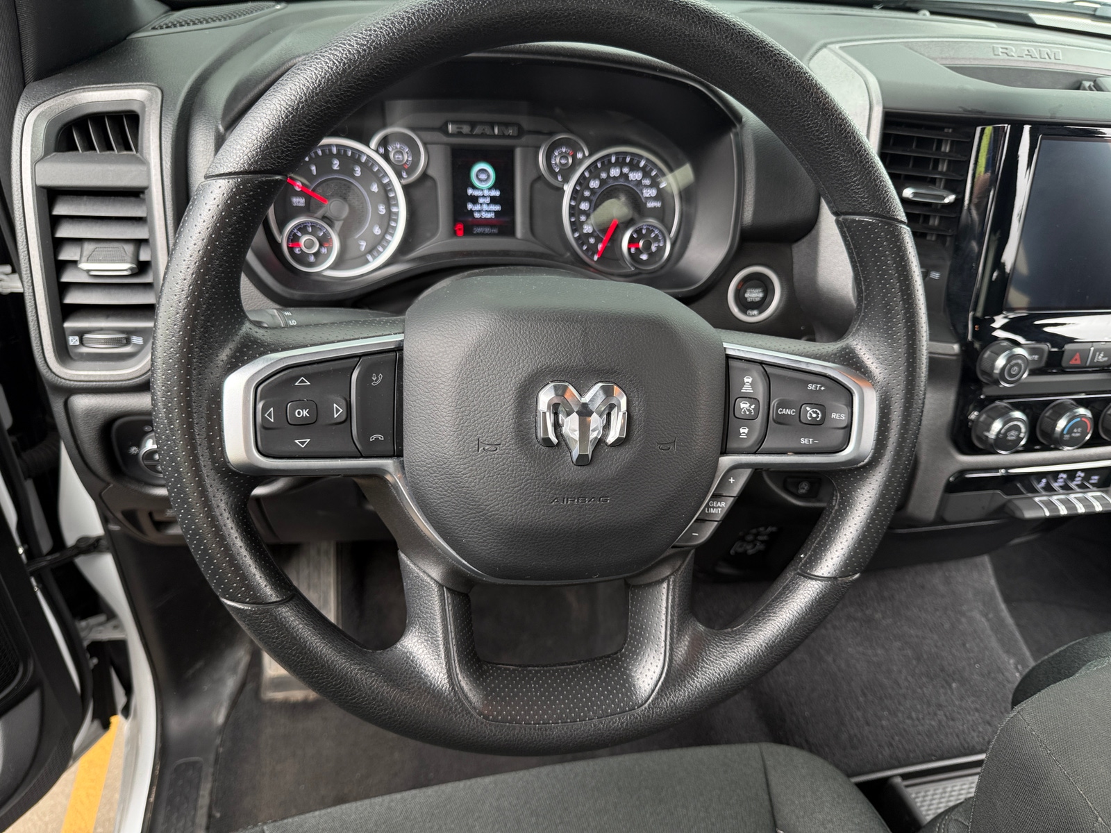 Thumbnail: 2025 RAM 1500 - 5