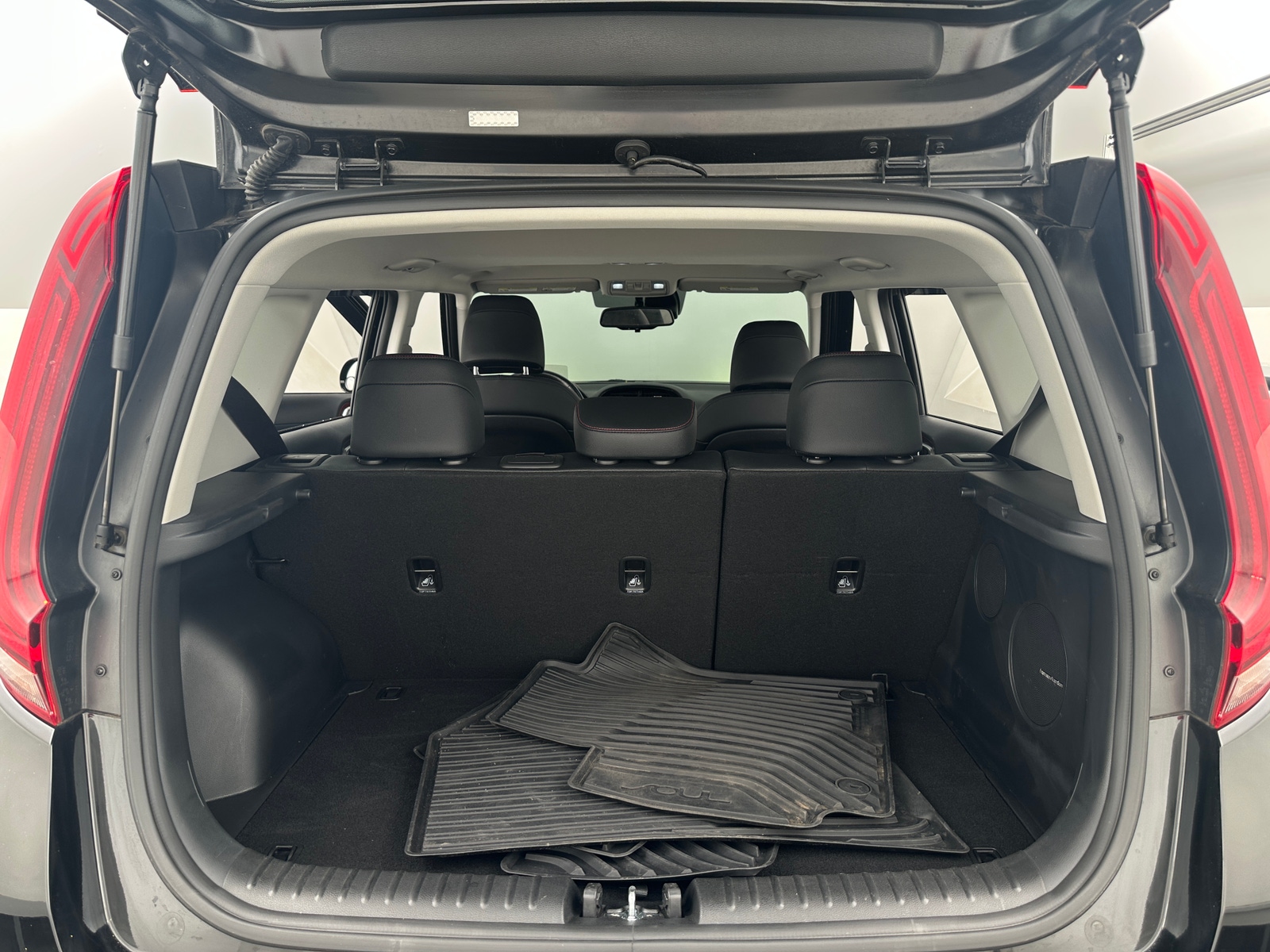 Thumbnail: 2020 Kia Soul - 6