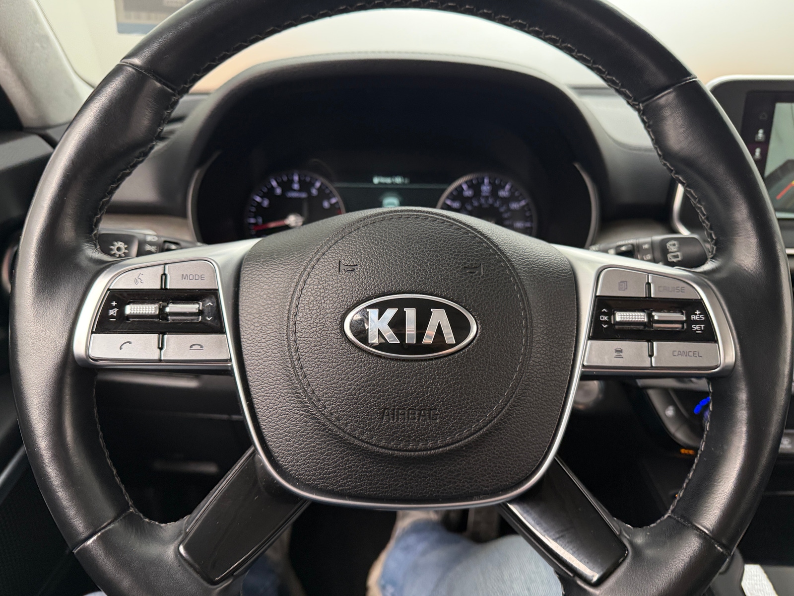 Thumbnail: 2021 Kia Telluride - 4