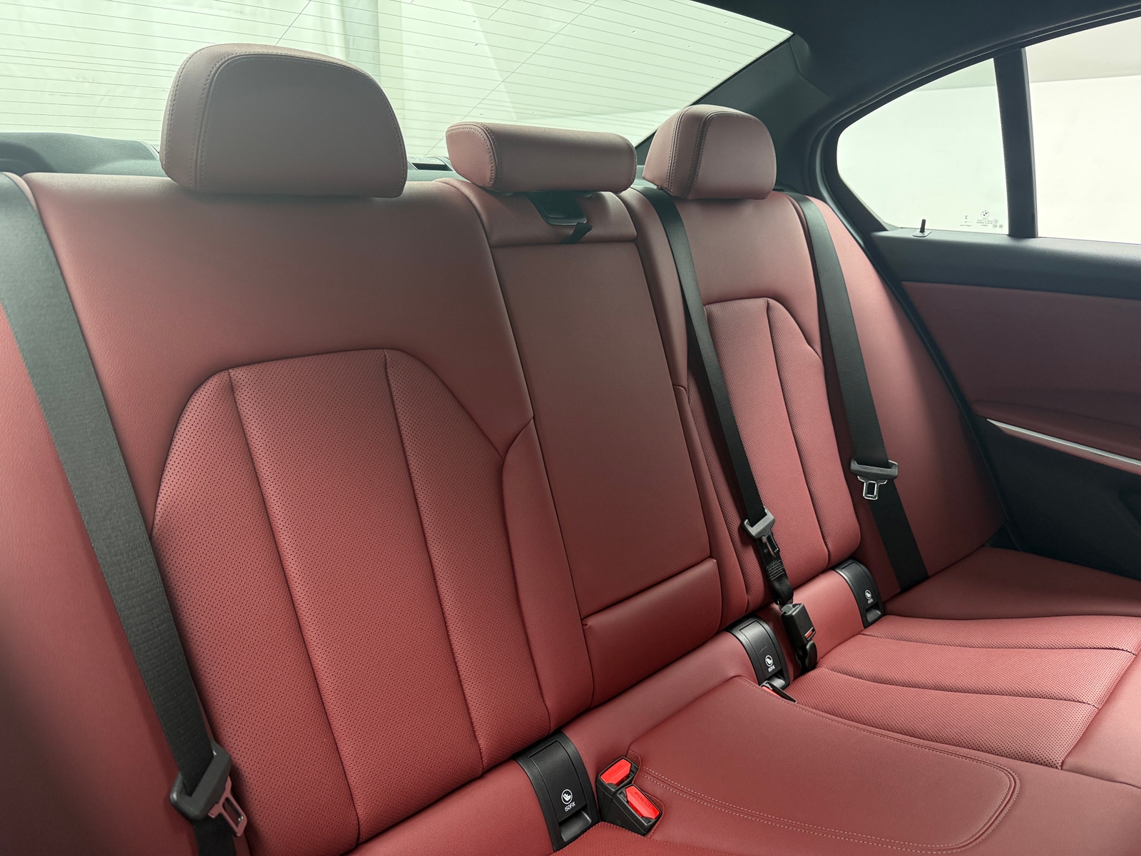 Thumbnail: 2025 BMW 3 Series - 5