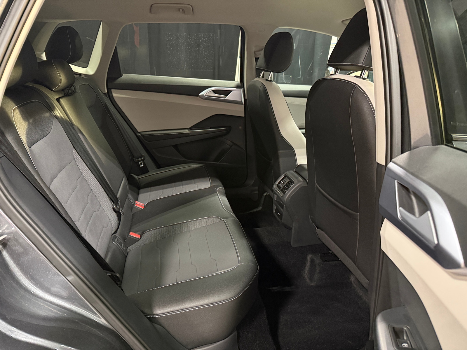 Thumbnail: 2025 Volkswagen Taos - 5