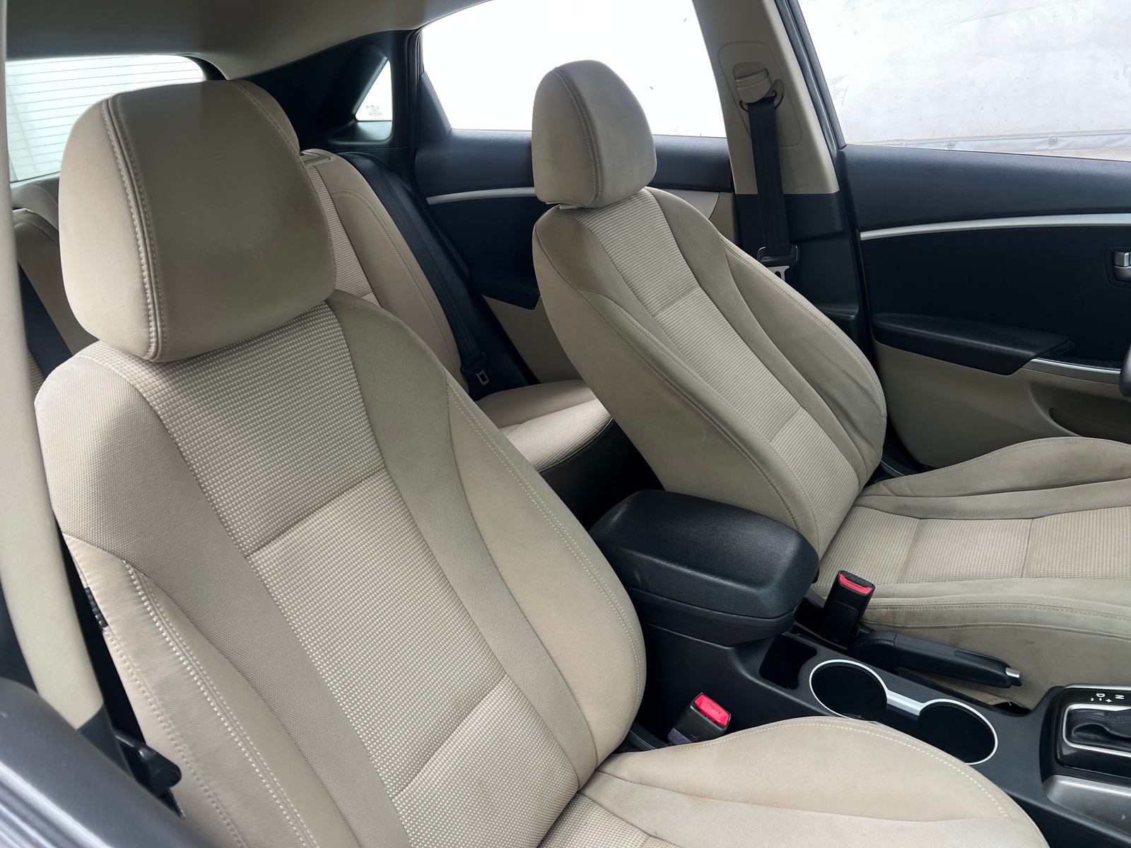 Thumbnail: 2016 Hyundai Elantra - 2