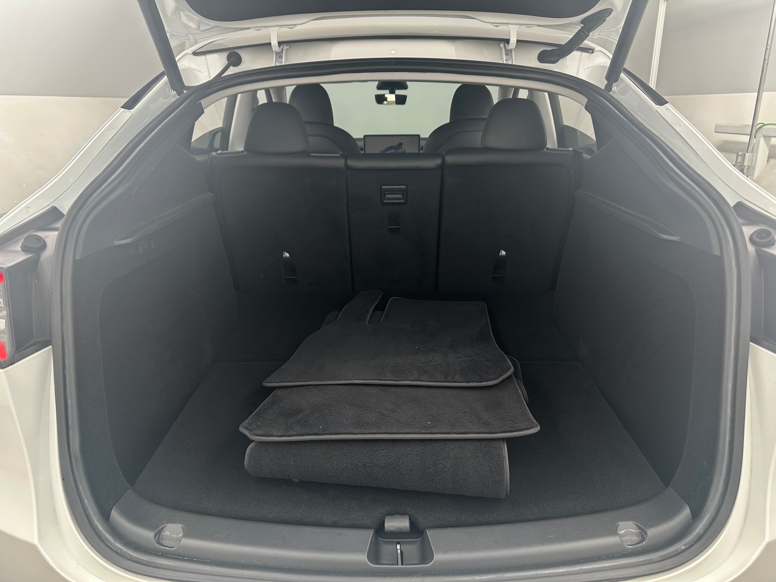 Thumbnail: 2023 Tesla Model Y - 6