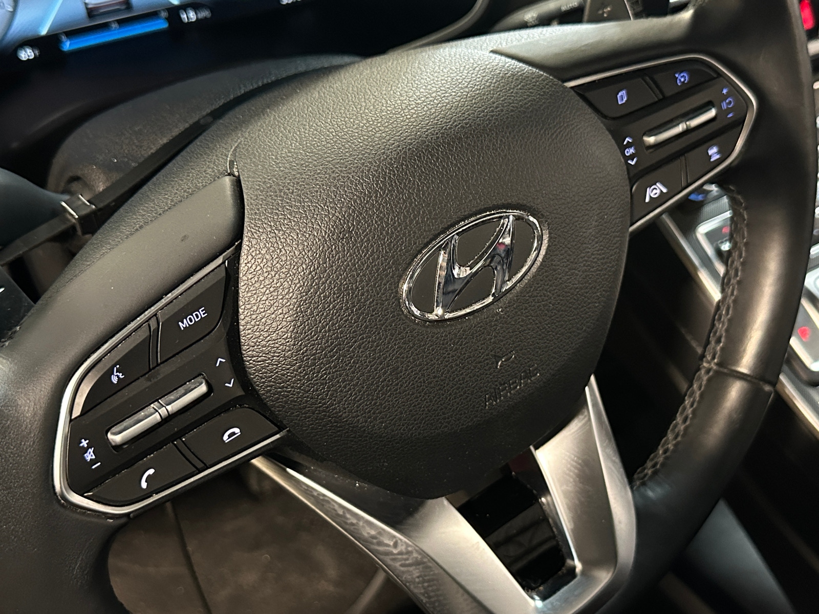 Thumbnail: 2023 Hyundai Santa Fe - 4