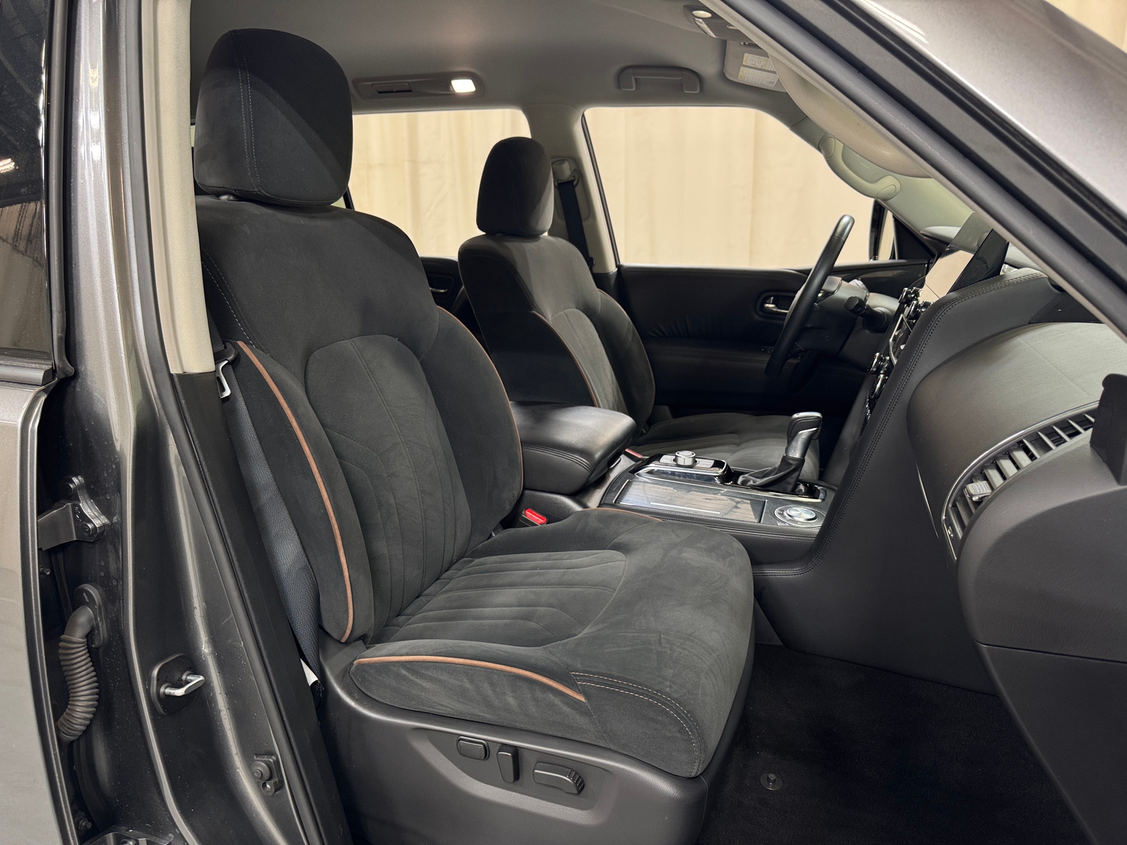 Thumbnail: 2023 Nissan Armada - 2