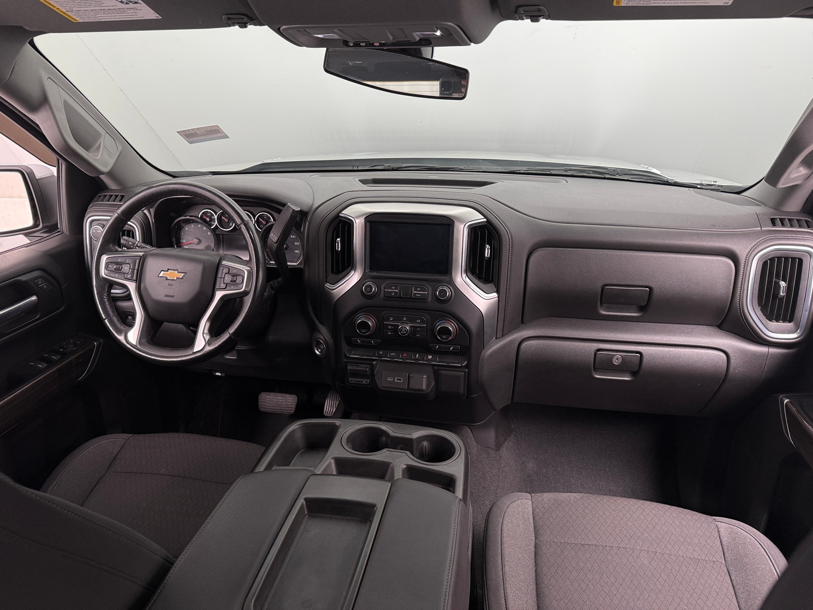 Thumbnail: 2020 Chevrolet Silverado 1500 - 3