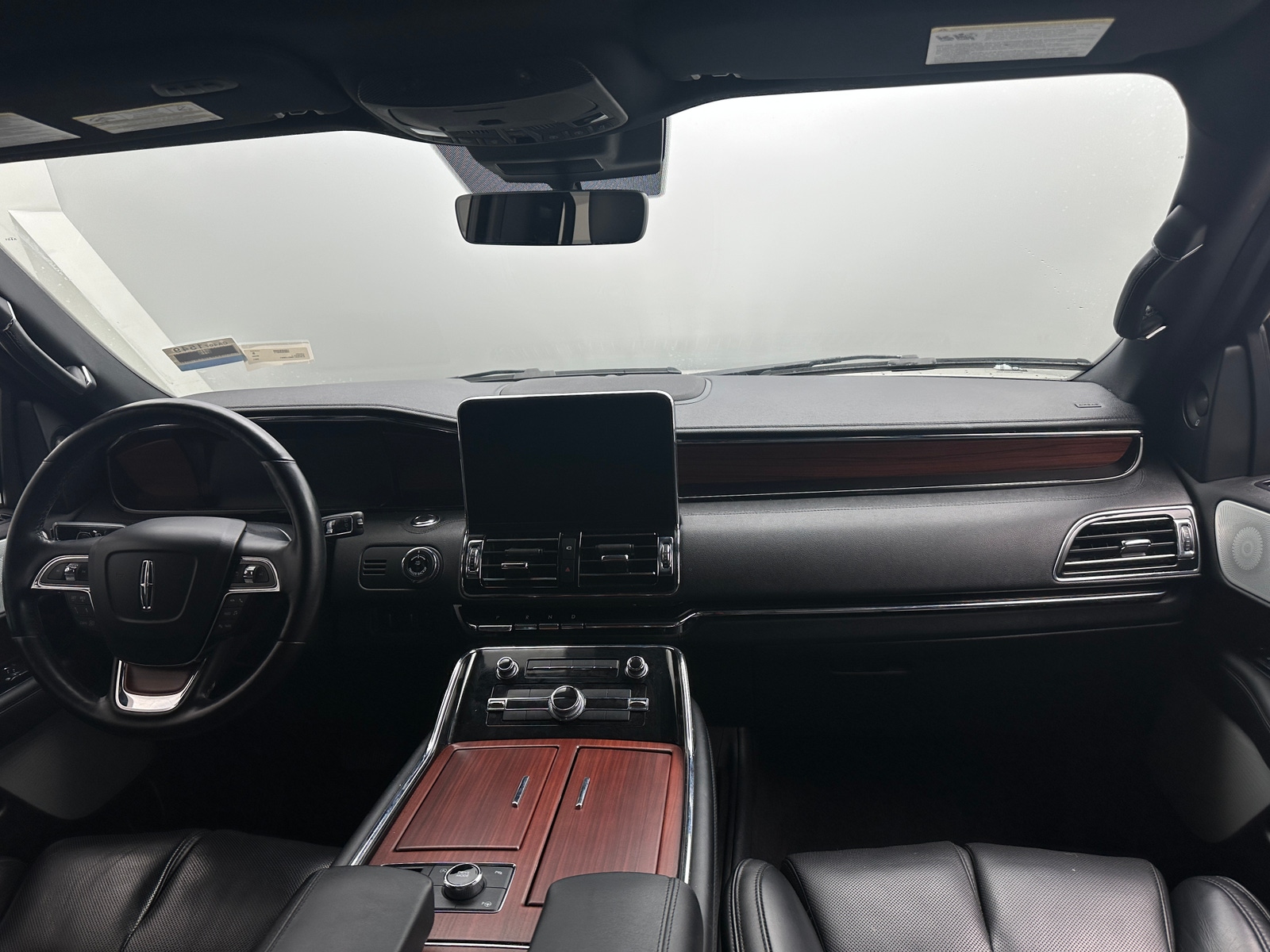 Thumbnail: 2021 Lincoln Navigator L - 2