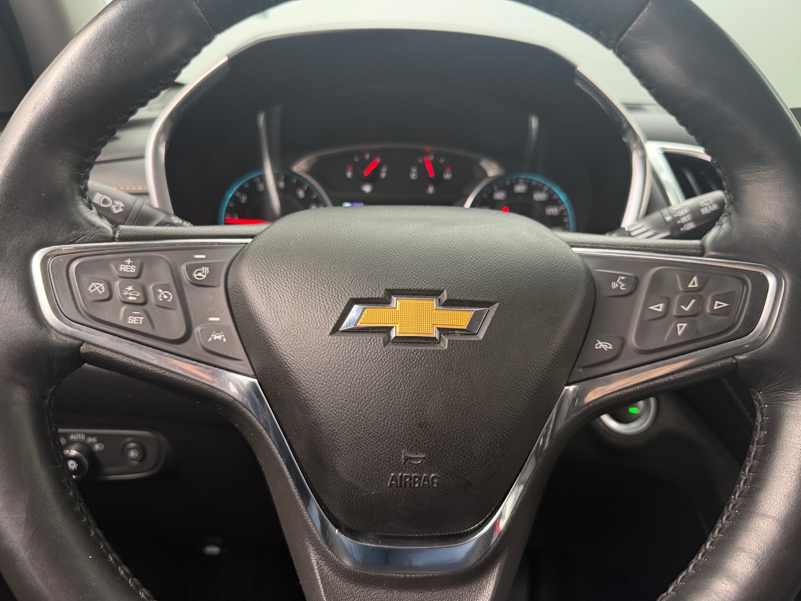 Thumbnail: 2018 Chevrolet Equinox - 4