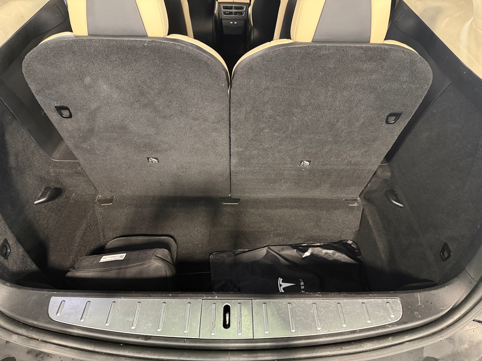 Thumbnail: 2017 Tesla Model X - 6