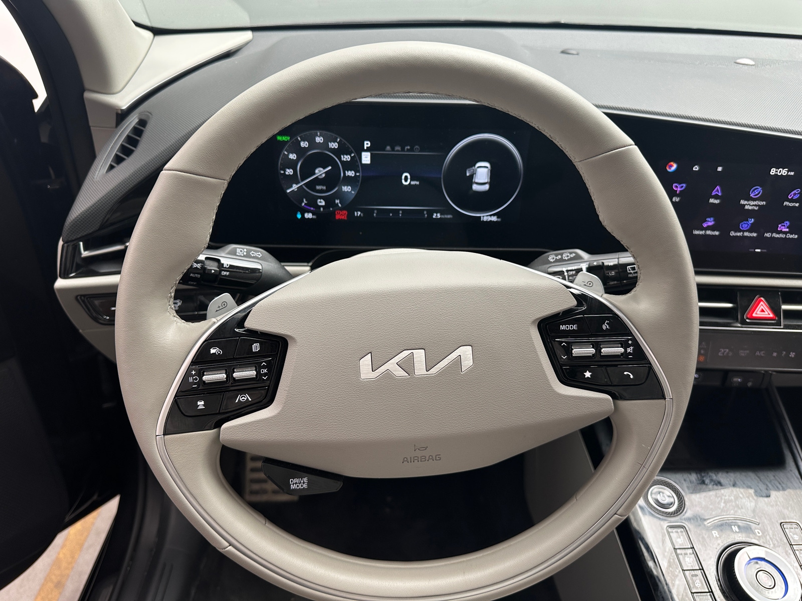 Thumbnail: 2024 Kia Niro - 4