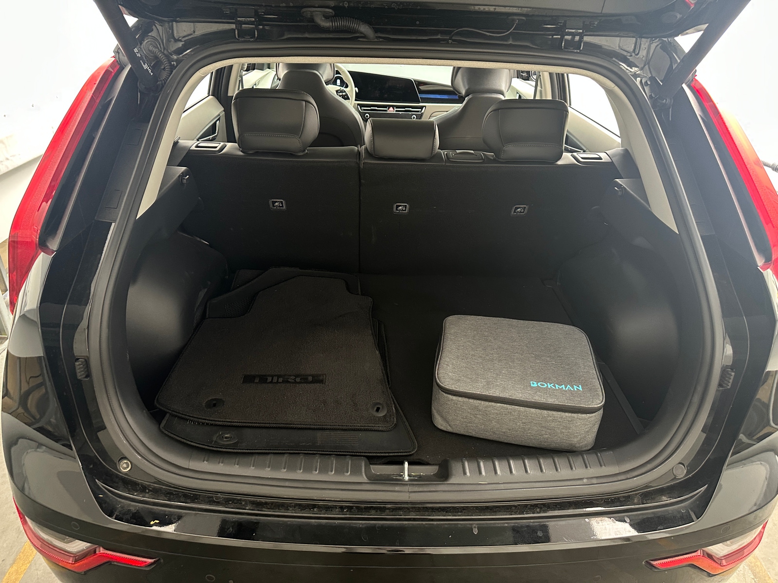 Thumbnail: 2024 Kia Niro - 6