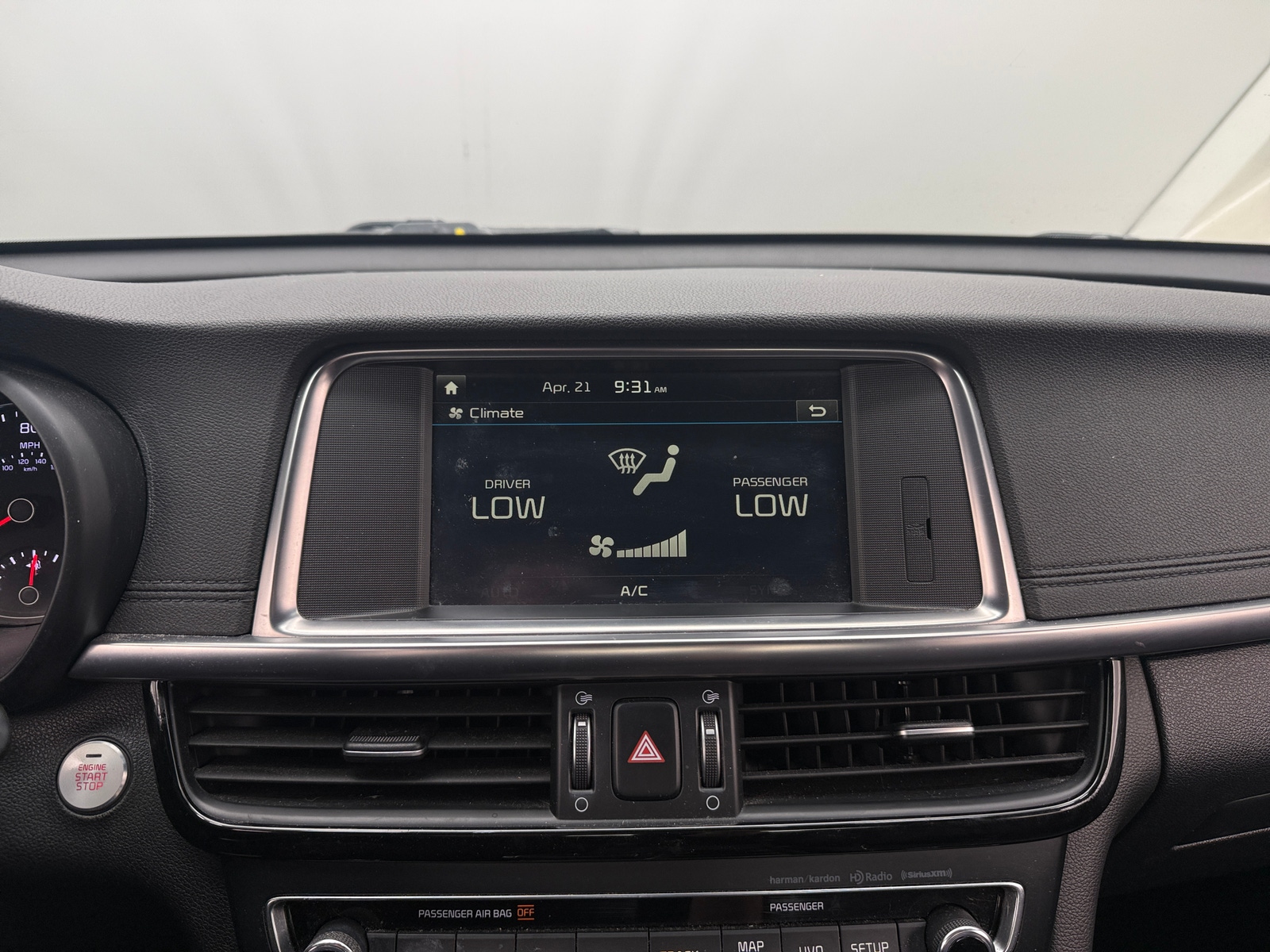 Thumbnail: 2016 Kia Optima - 3