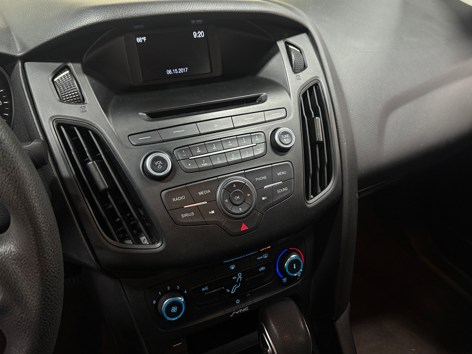 Thumbnail: 2017 Ford Focus - 4