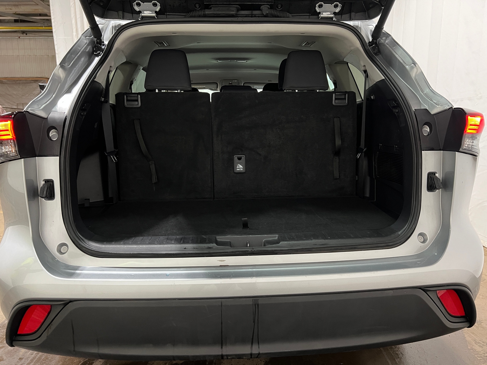 Thumbnail: 2025 Toyota Highlander - 7