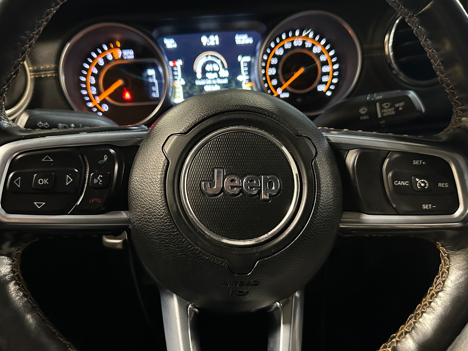 Thumbnail: 2021 Jeep Gladiator - 4