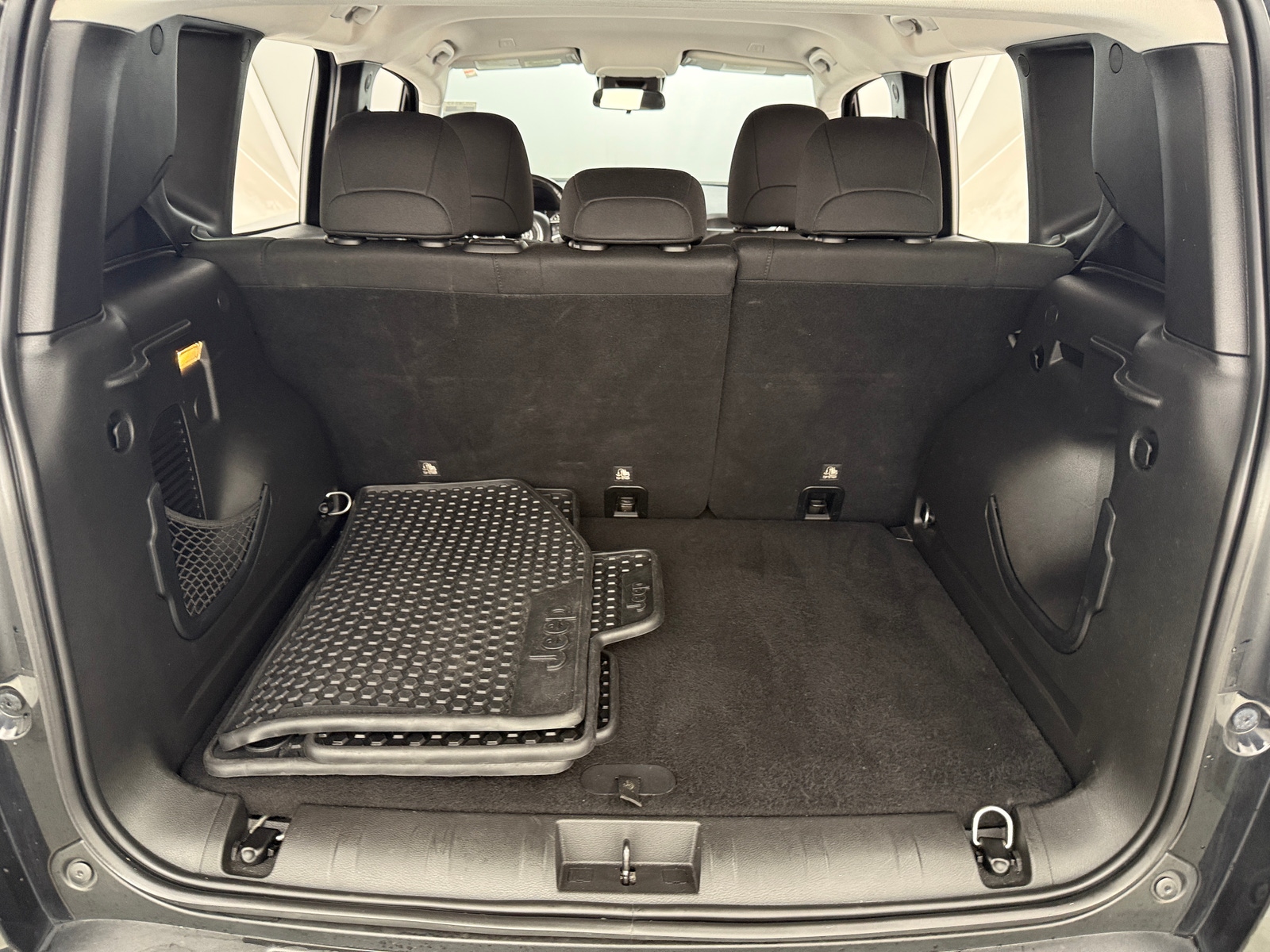 Thumbnail: 2018 Jeep Renegade - 7